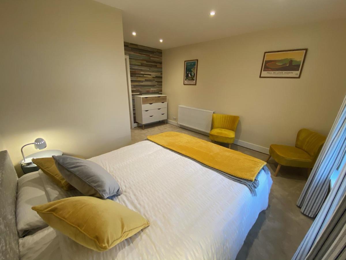 Noddfa Farm Guest House Haverfordwest Esterno foto